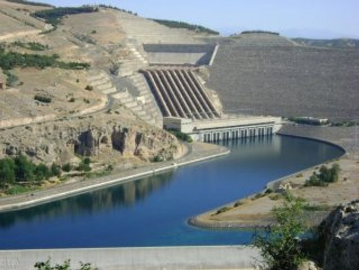 Atatürk Barajı'ndaki su rezervi 2 yıl yetecek düzeyde