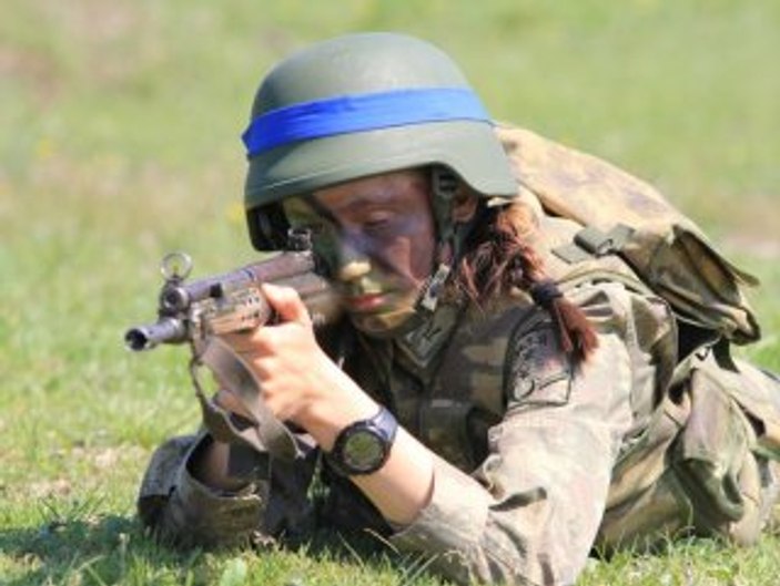 Balıkesir Astsubay MYO'da 26 kadın öğrenci eğitim görüyor