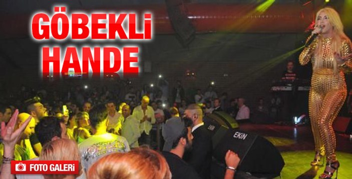 Hande Yaner'in olay kıyafetini ilk Rihanna giydi