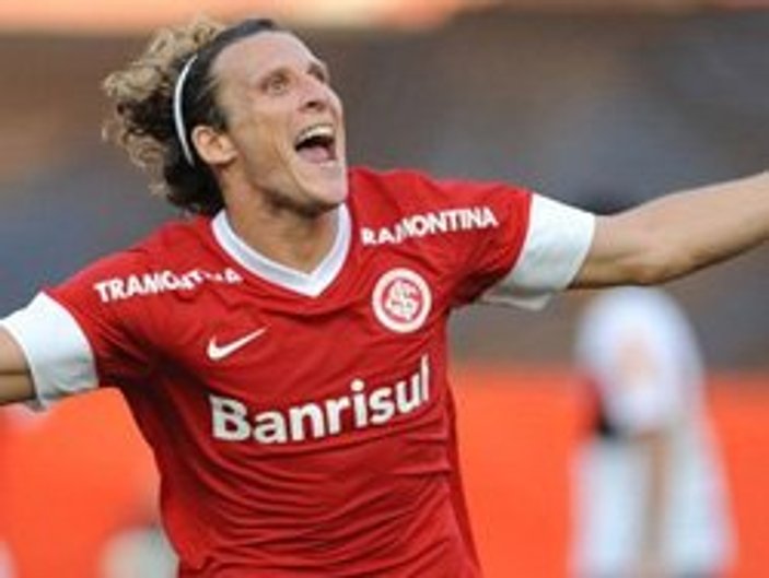 Diego Forlan kimdir