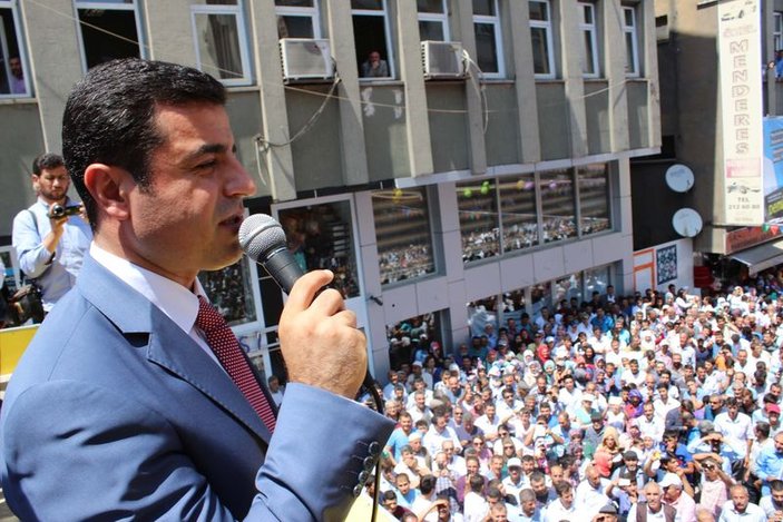 Demirtaş: Erdoğan'ı seviyorlarsa bana oy vermeleri lazım