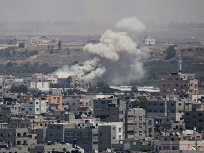 İsrail karadan ve havadan Gazze'yi vurdu İZLE