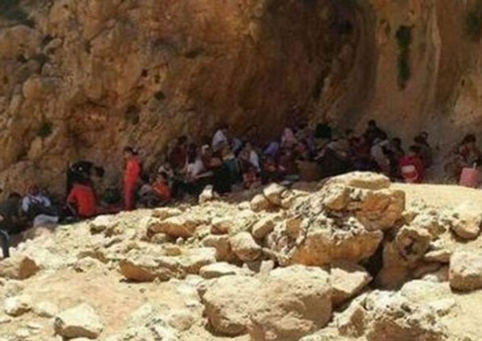 Yezidi kadın vekil halkı için ağlayarak yardım istedi İZLE