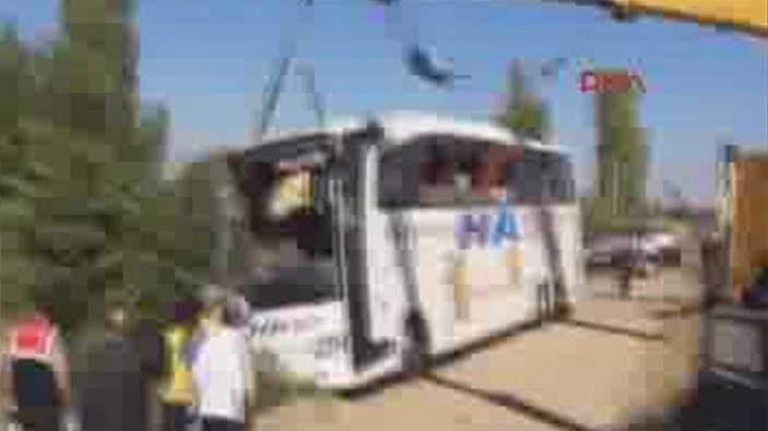 Aksaray'da otobüs devrildi: 8 ölü 17 yaralı  İZLE