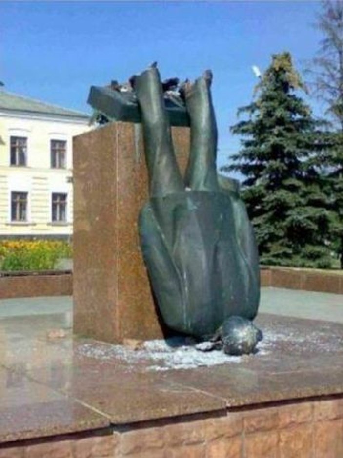 Sözcü'nün Atatürk heykeli dediği Lenin heykeli çıktı