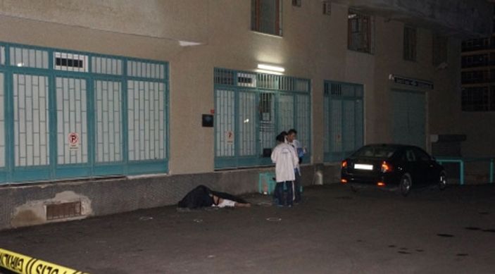 İstanbul Kartal'da silahlı kavga