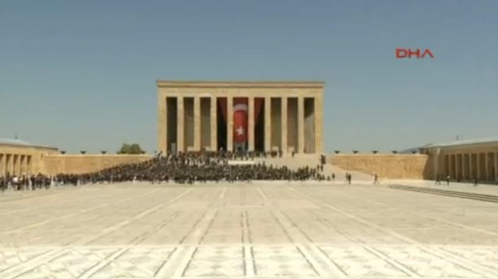 Anıtkabir'de rekor denemesi İZLE