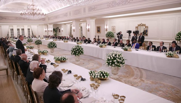 Erdoğan'dan devlet başkanları onuruna akşam yemeği