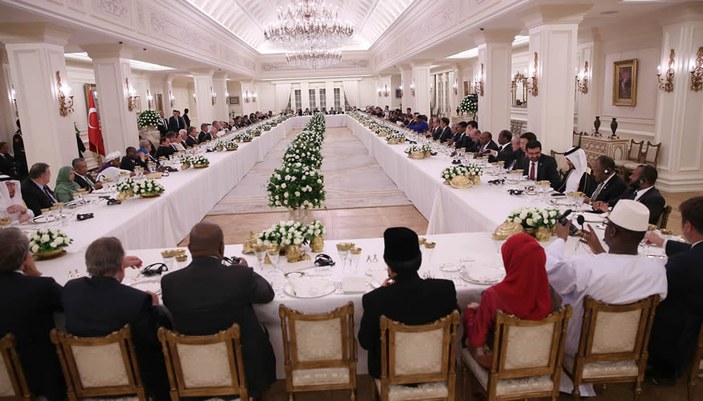Erdoğan'dan devlet başkanları onuruna akşam yemeği