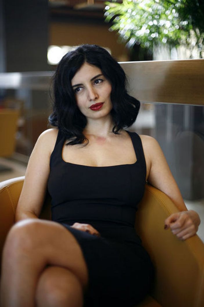 Başak Sayan iki ay önce tanıştığı sevgilisiyle evlendi