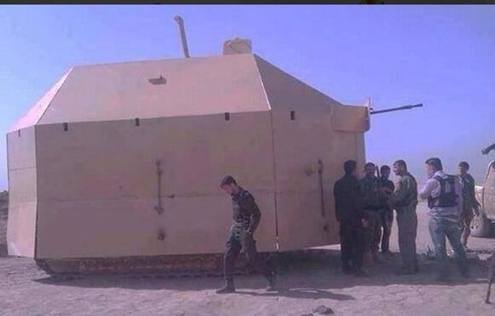 PKK kamyonetten bozma tank yaptı İZLE
