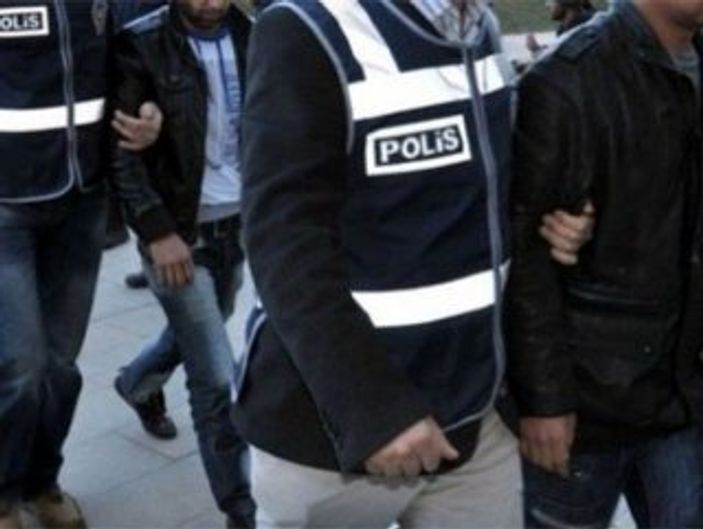 Gözaltındaki polislerden 8'i serbest bırakıldı