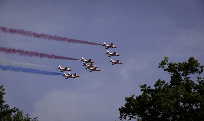 Hollande sosyal medyada alay konusu oldu