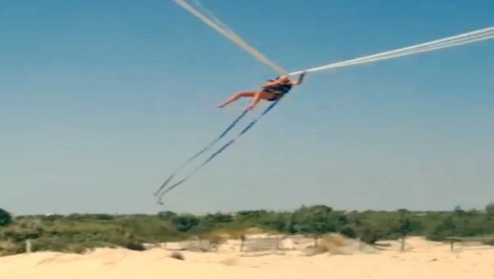 Berrak Tüzünataç insan sapanı denerse İZLE