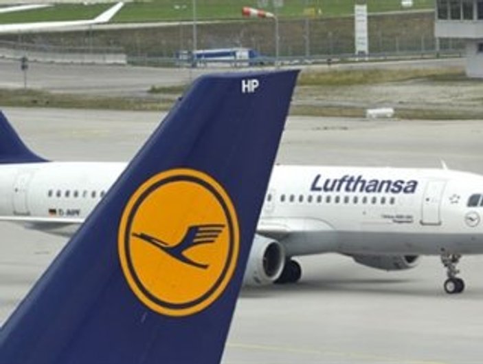 Alman hava yolu şirketi Lufthansa'da 140 sefer iptal