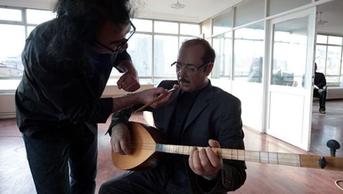 Neşet Ertaş'ın heykeli sevenleriyle buluşacak