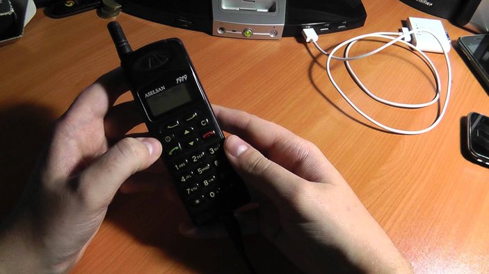 Aselsan 16 yıl önce titreşimli telefon üretmişti İZLE