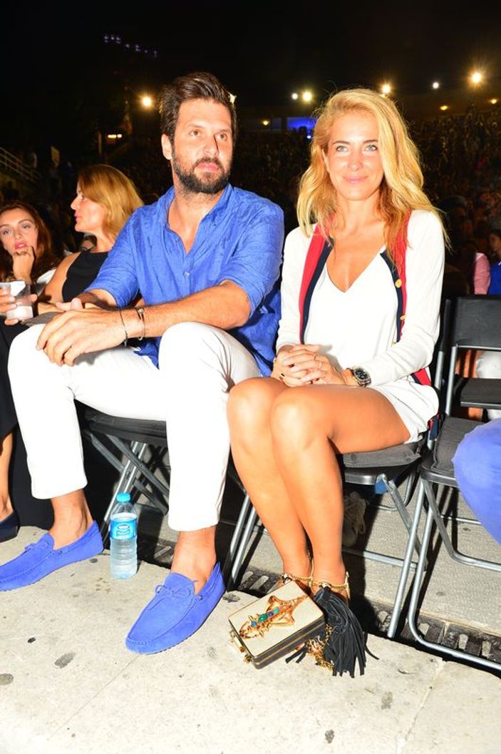 Burcu Esmersoy nişanlanıyor