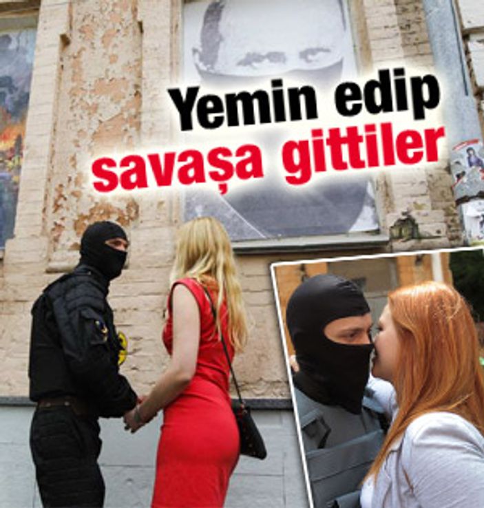 Ukrayna milliyetçisi Azov taburu geri döndü