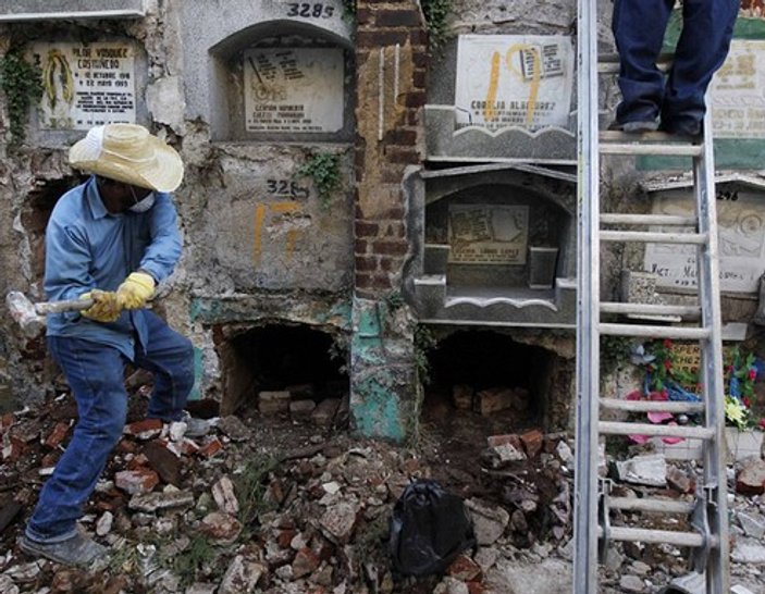 Guatemala'da parası ödenmeyen mezarlıklar boşaltılıyor