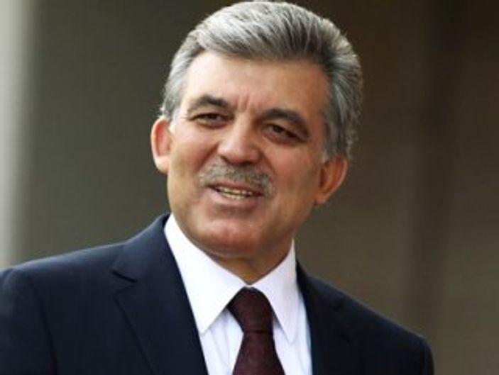 Abdullah Gül: Yeni parti iddiaları asılsız İZLE