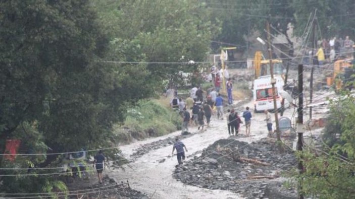 Hatay Erzin'de sel baskını