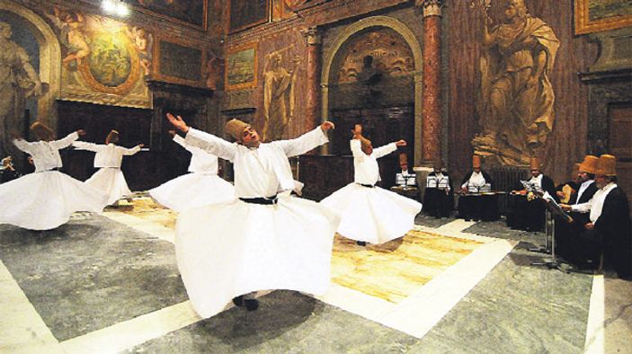 Vatikan Sarayı’nda Mevlevi ayini yapıldı