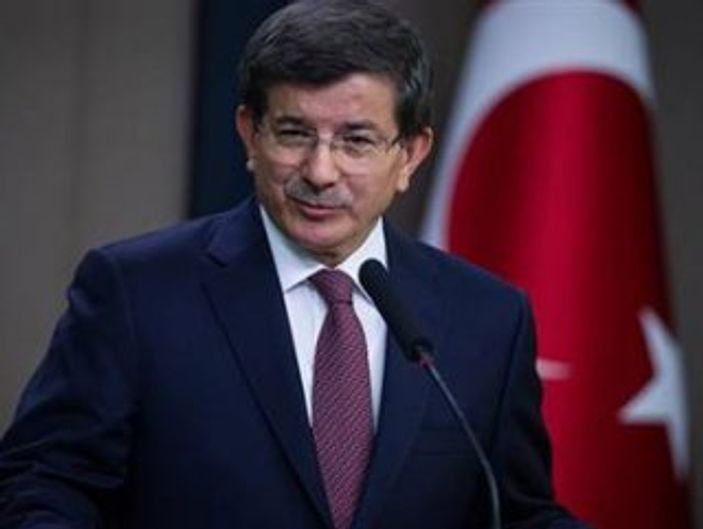 Davutoğlu Neşet Ertaş Kültürevi'ni açtı