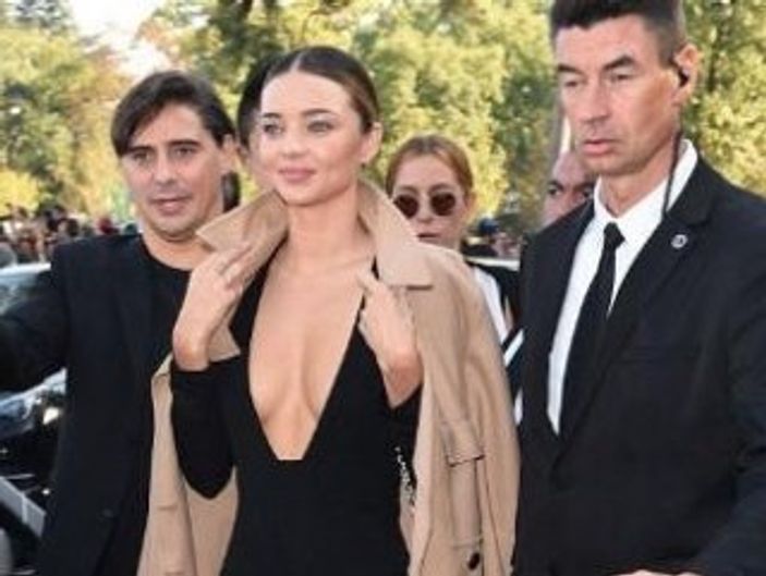 miranda kerr dekolte