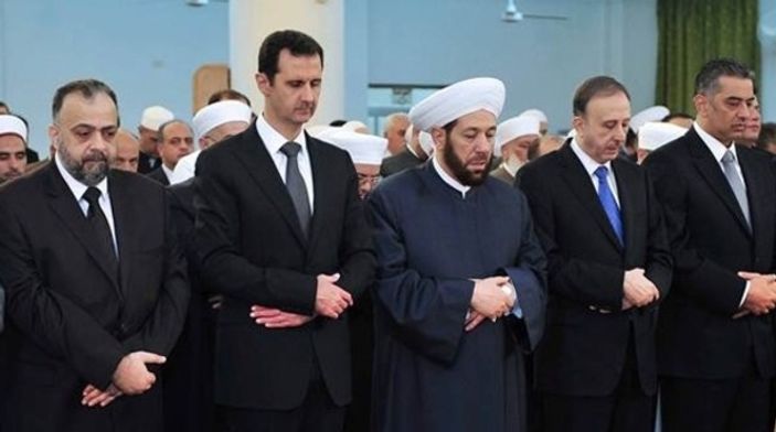 Beşar Esad bayram namazı kıldı