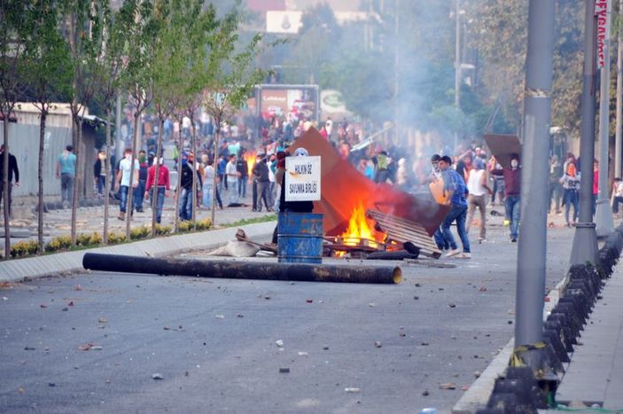 IŞİD bahanesiyle Türkiye genelinde izinsiz gösteriler