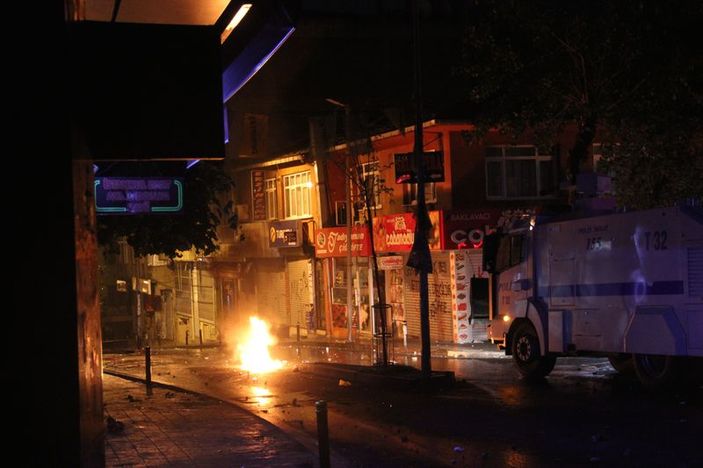 Türkiye genelinde izinsiz Kobani eylemleri