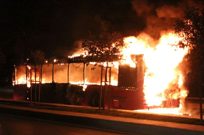 Türkiye genelinde izinsiz Kobani eylemleri