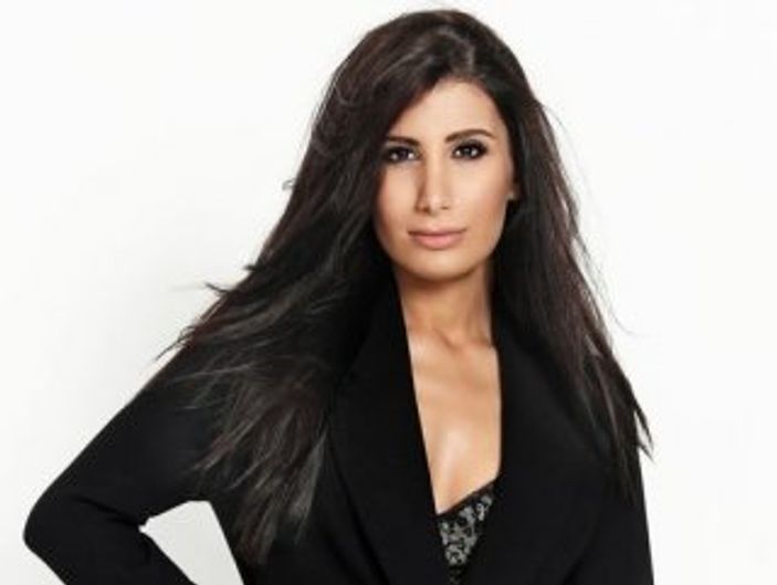 İrem Derici'den tuvalette selfie