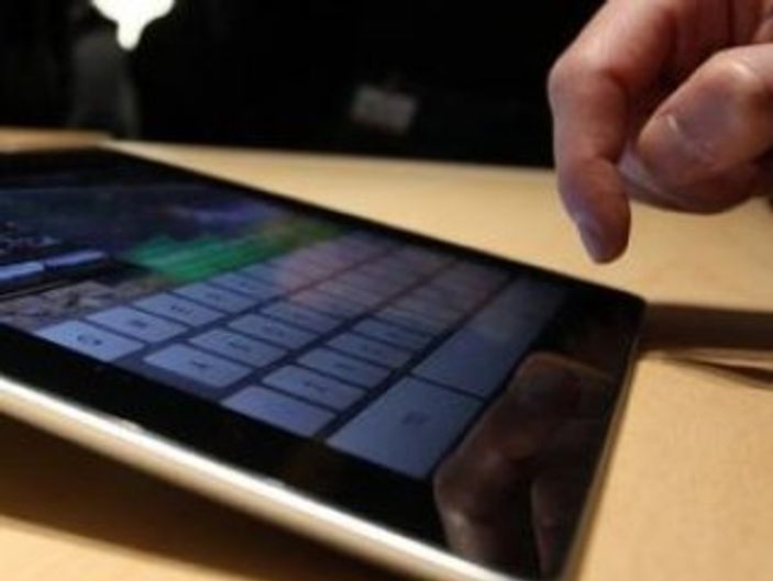 En büyük iPad’lerin çıkışı ertelendi