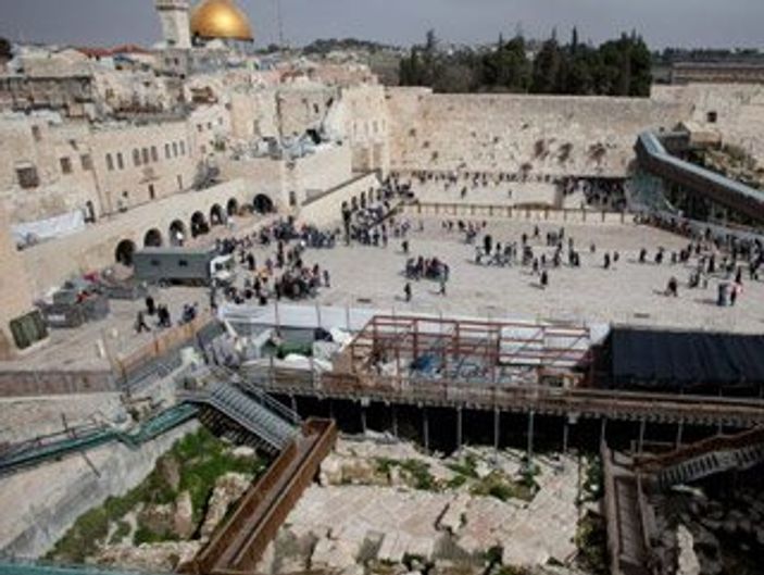 İsrail'den Mescid-i Aksa provokasyonu