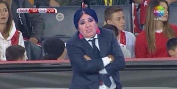 Nur Yerlitaş internette fenomen oldu İZLE