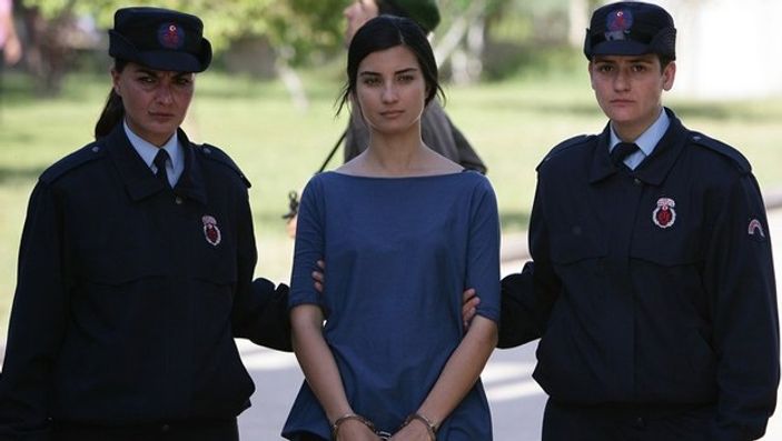 Tuba Büyüküstün Emmy'e aday oldu