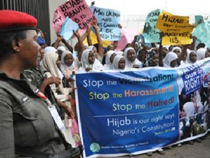 nijerya başörtüsü