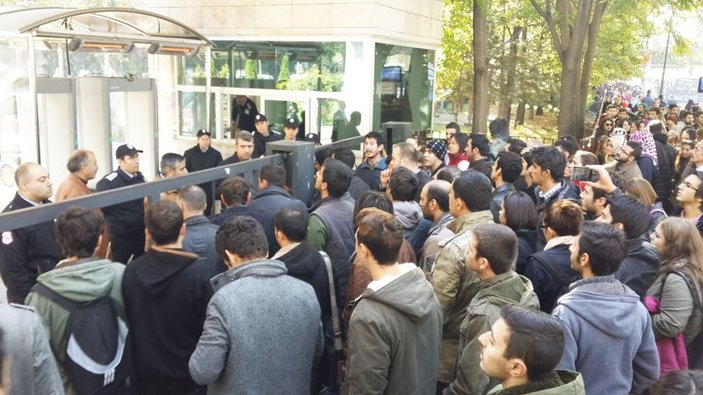 Ankara Üniversitesi'nde öğrenciler arasında kavga çıktı İZLE