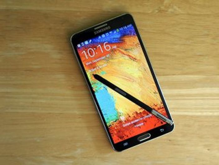 Samsung Galaxy Note 4 parçalara ayrıldı
