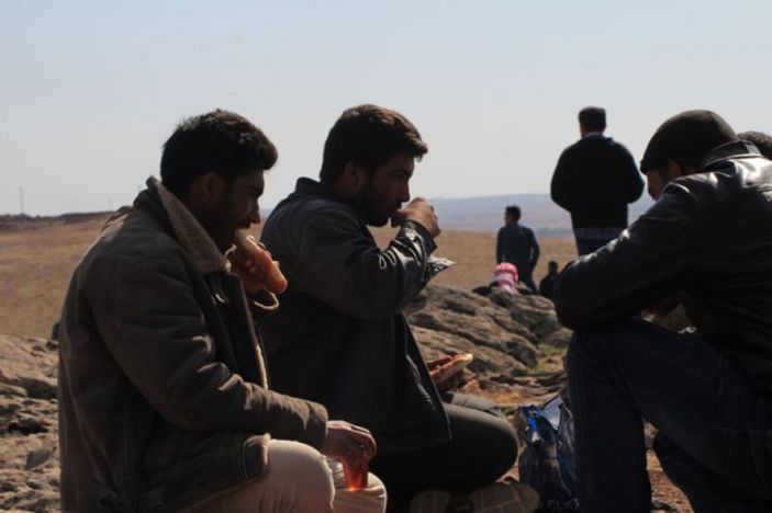 Suriye sınırında çaylı simitli çatışma seyri