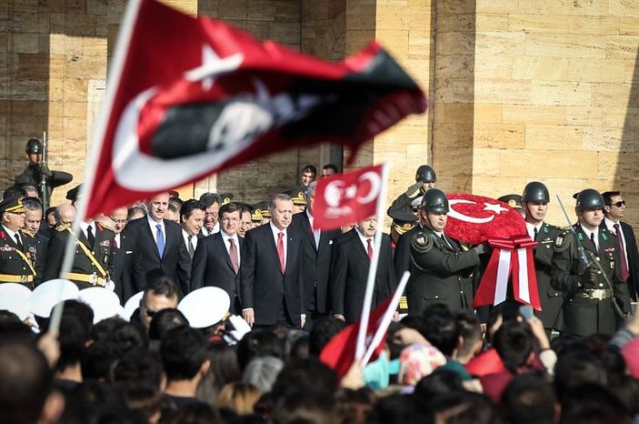 Ankara'da ilk tören Anıtkabir'de yapıldı İZLE