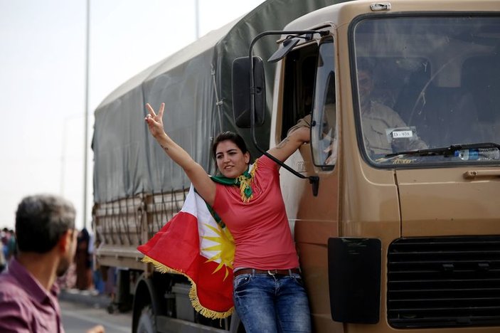 Peşmerge IŞİD'le savaşmak için Kobani'de