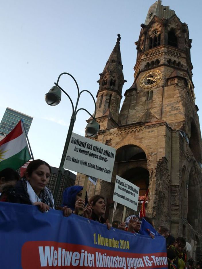 Avrupa'da Kobani yürüyüşleri