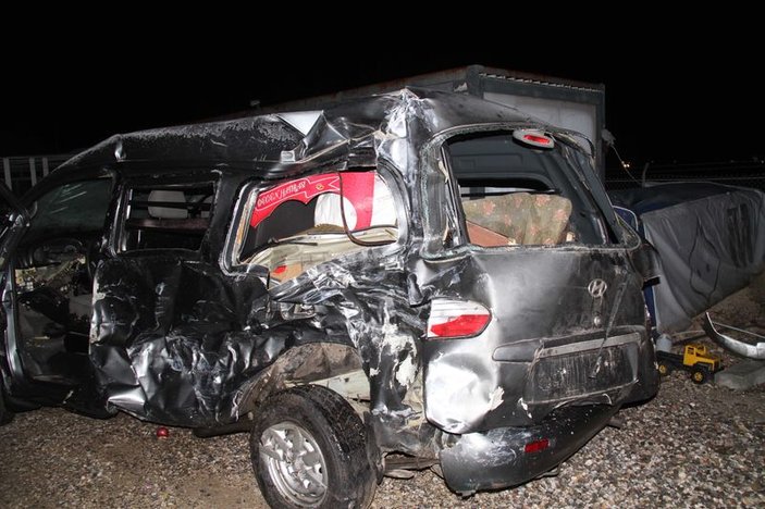 Çankırı'da trafik kazası: 2 ölü 16 yaralı