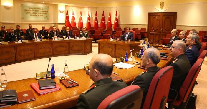 Davutoğlu: TSK Türkiye'nin gücünü dünyaya gösterdi