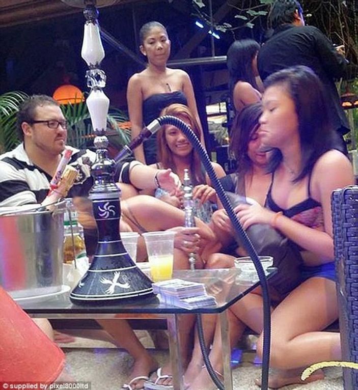 Cambridge mezunu bankacının evinde kadın cesedi bulundu