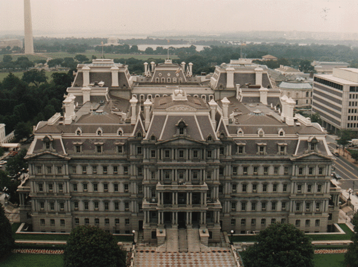 Akif Beki Beyaz Saray'ın gerçek büyüklüğünü yazdı