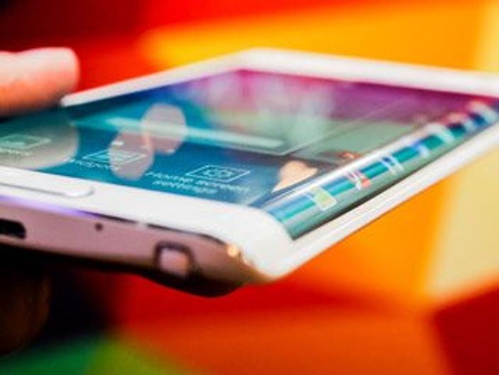 Samsung Note Edge için imza kampanyası